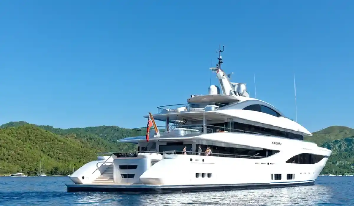 Feadship - Arrow - Super Yacht Charter - Super Yachts for Sale - Exclusive Concierge Club.webp